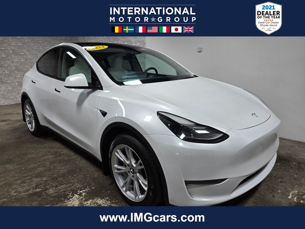 2024 Tesla Model Y Long Range Dual Motor All-Wheel Drive's photo