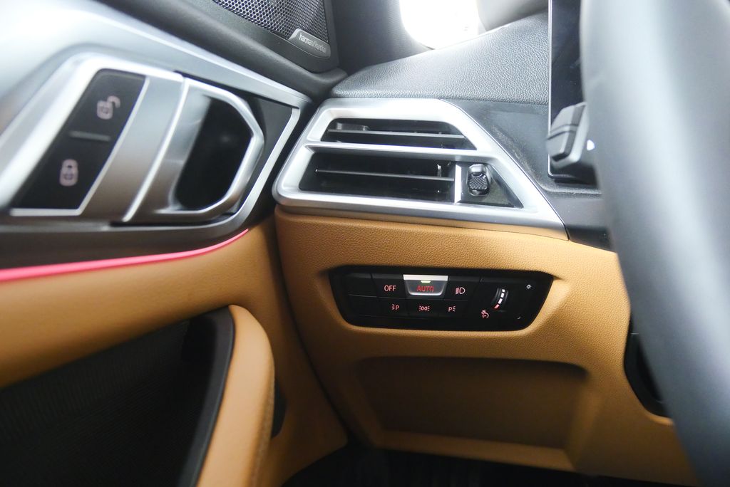 Thumbnail: 2025 BMW 4 Series - 22