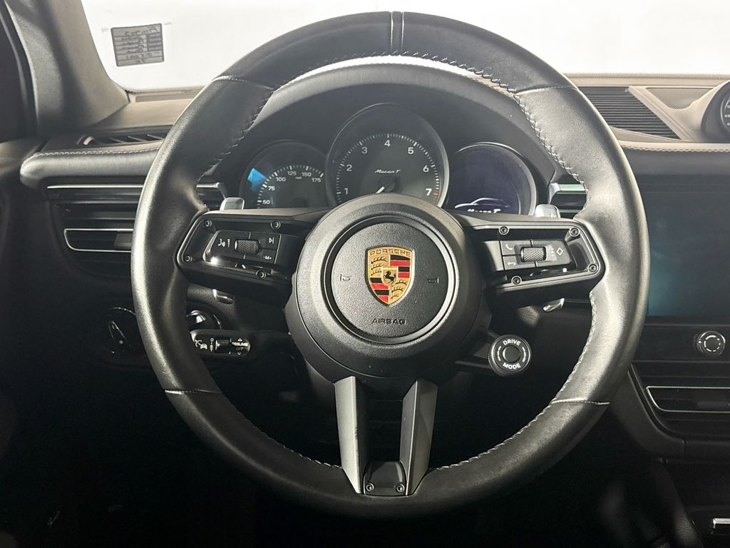 2024 Porsche Macan T