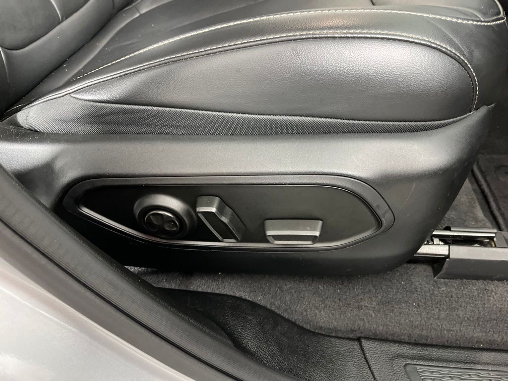 Thumbnail: 2021 Jeep Grand Cherokee L - 9