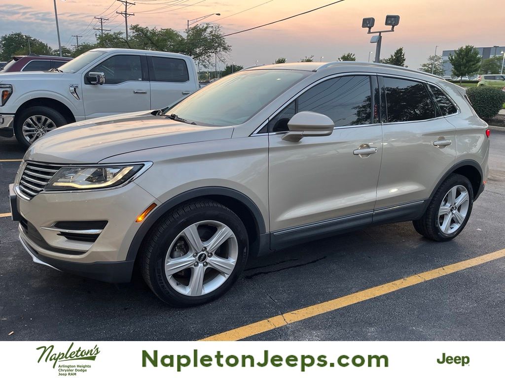 White Gold Metallic 2017 Lincoln MKC SUV / Crossover Front-Wheel Drive 6-Speed Automatic