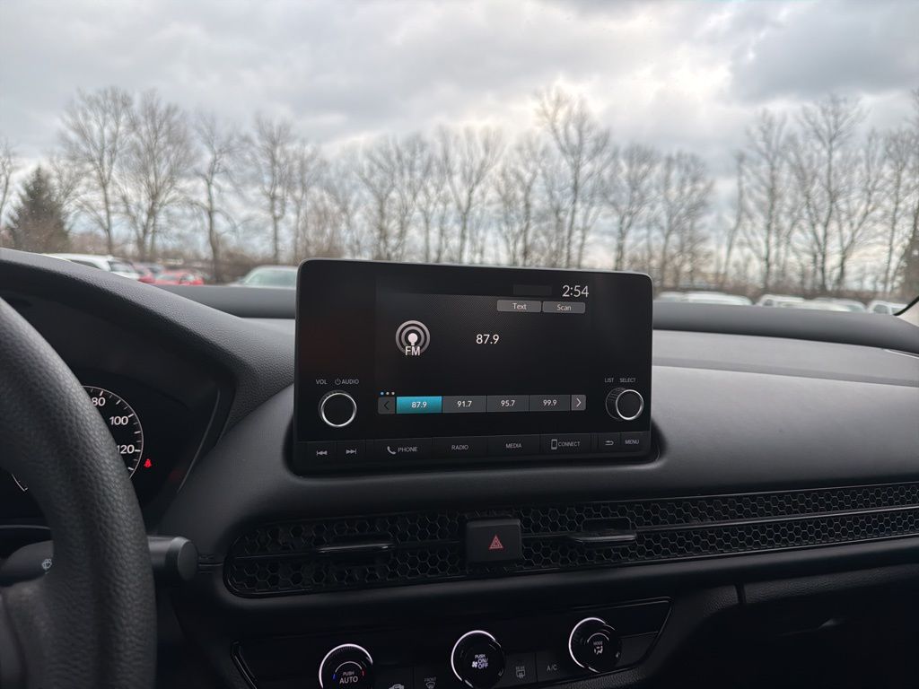 Thumbnail: 2024 Honda HR-V - 14