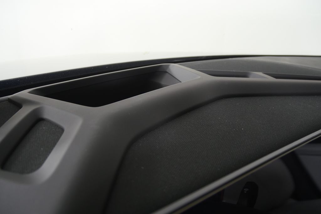 Thumbnail: 2026 BMW XM - 21