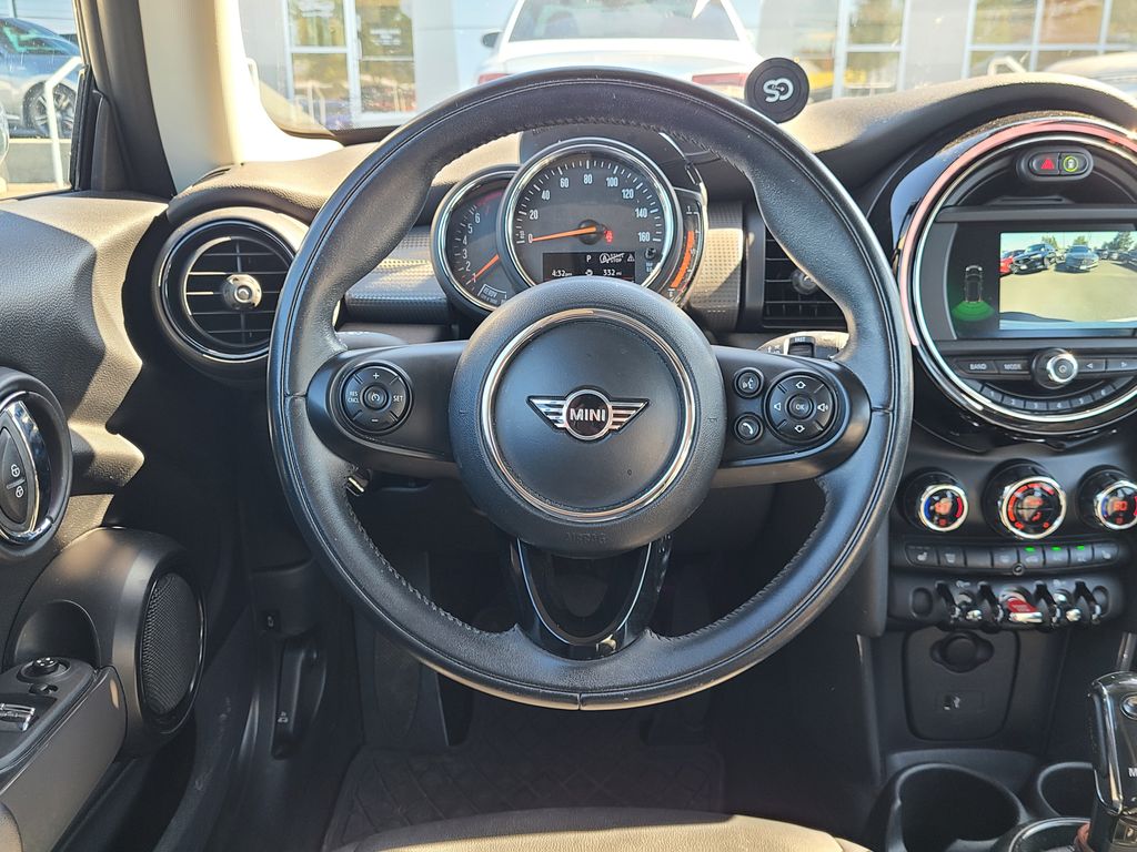 2020 MINI Cooper Signature