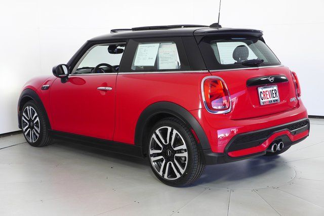 2022 MINI Cooper S Signature 9