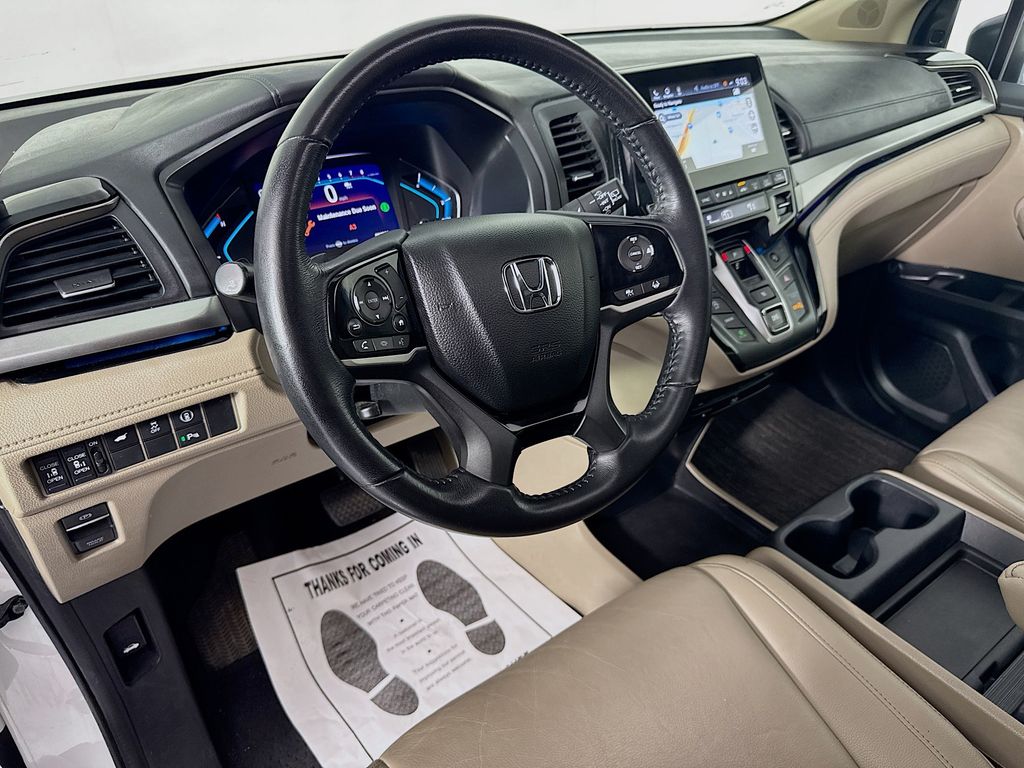 Used Car 2021 Honda Odyssey  Touring For Sale Under $30,000 In Austin, Texas