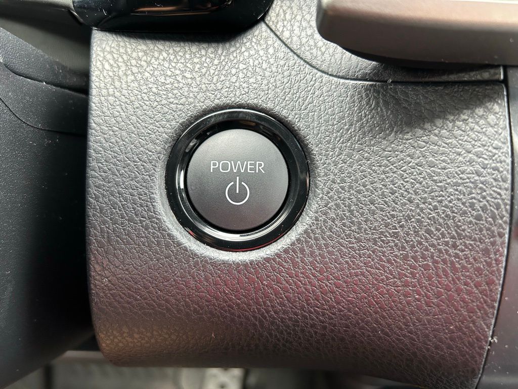 Thumbnail: 2025 Toyota Camry - 29