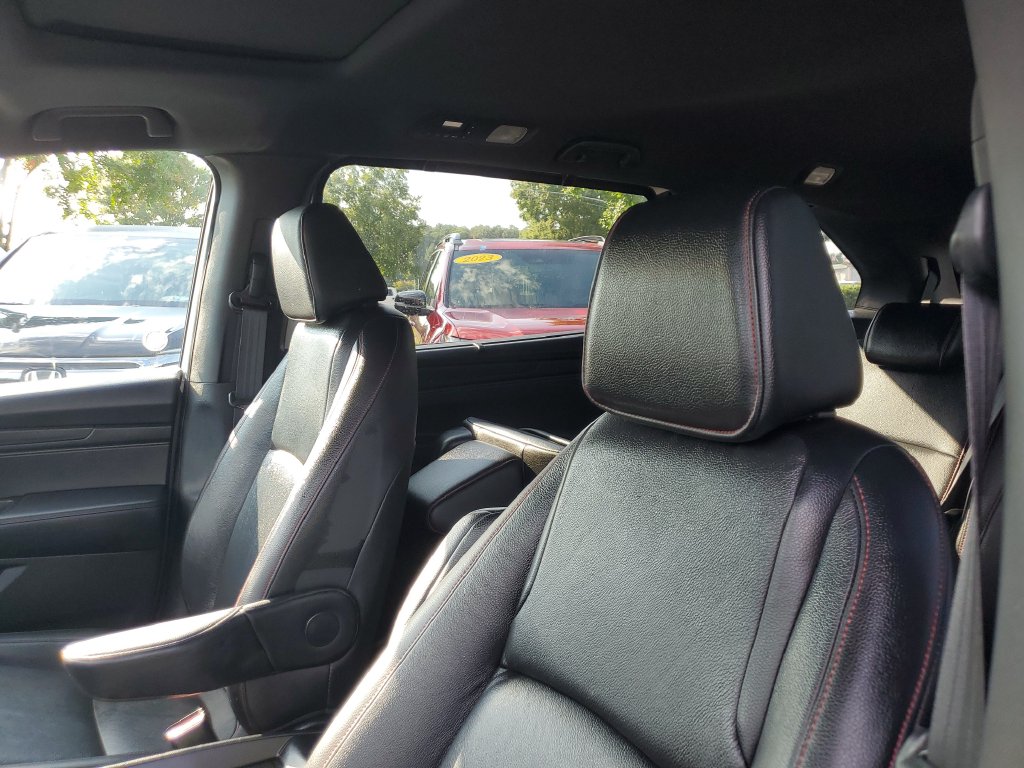 Used 2025 Honda Odyssey Van