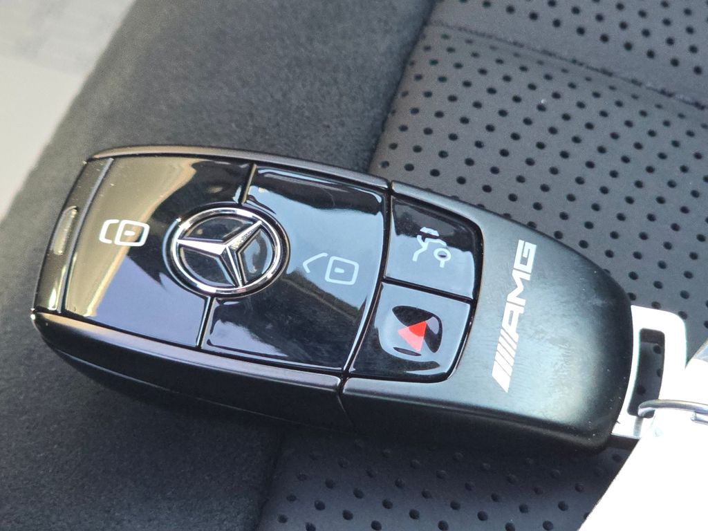 New 2026  Mercedes-Benz GLE 53 AMG® image 39