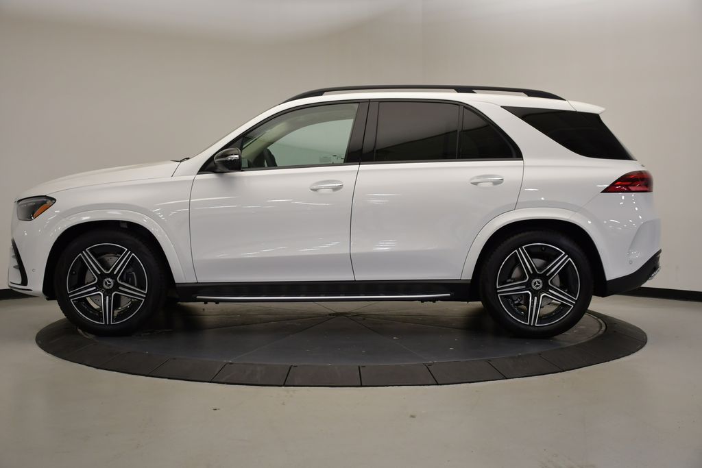 Thumbnail: 2026 Mercedes-Benz GLE - 2