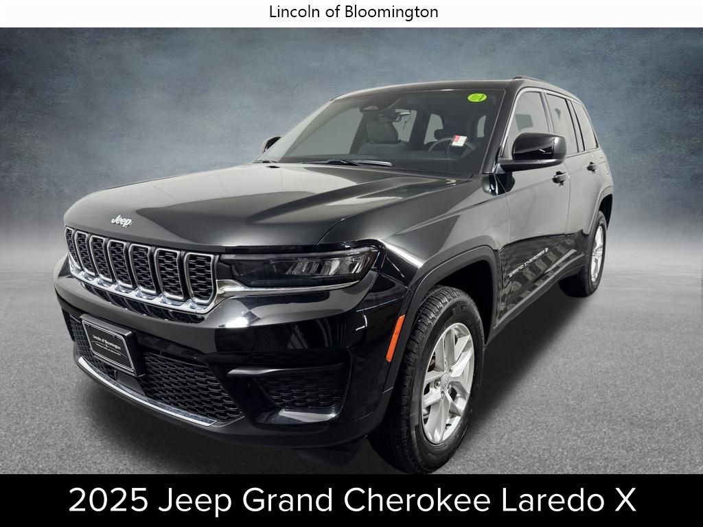 Diamond Black 2025 Jeep Grand Cherokee SUV / Crossover Four-Wheel Drive 8-Speed Automatic