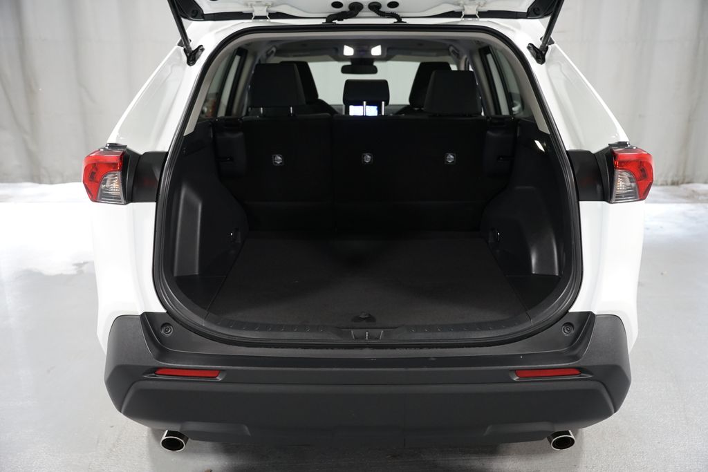 Thumbnail: 2024 Toyota RAV4 - 32