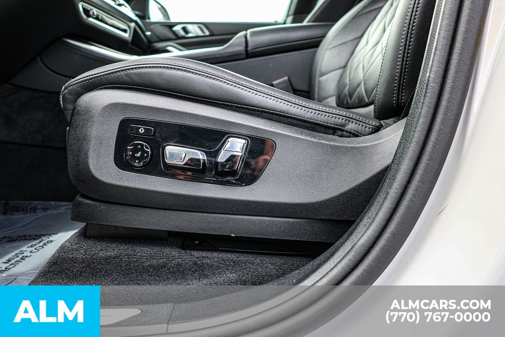 Used 2024 White BMW sDrive40i/MT Certified image 27