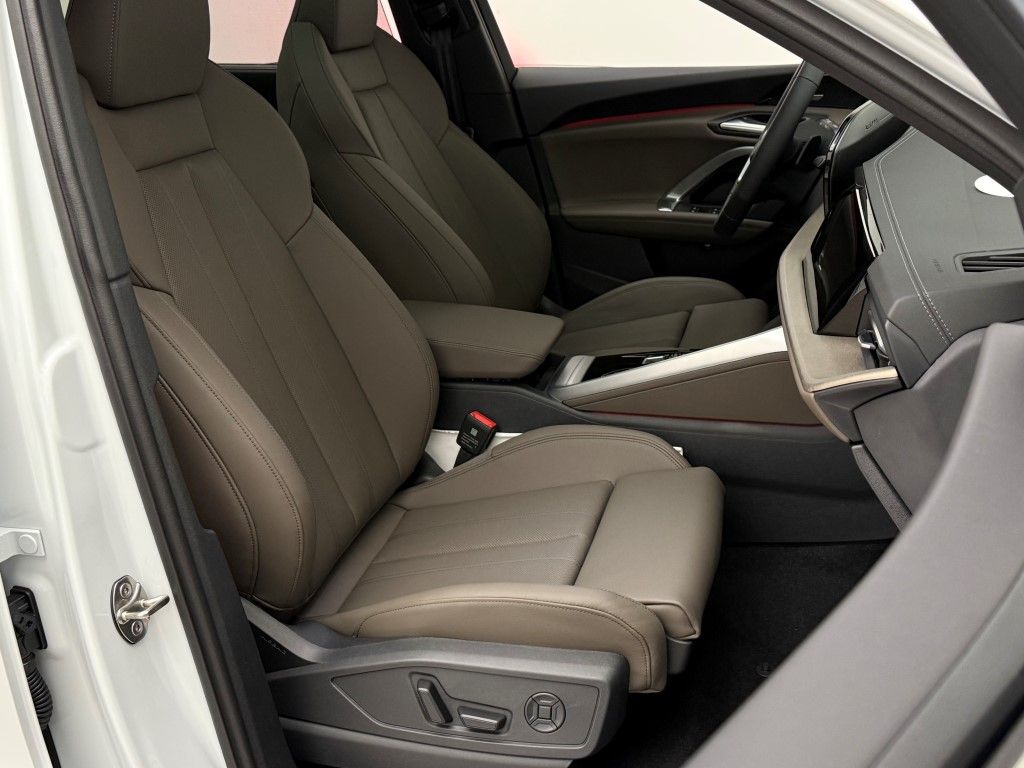 Thumbnail: 2025 Audi Q5 - 19