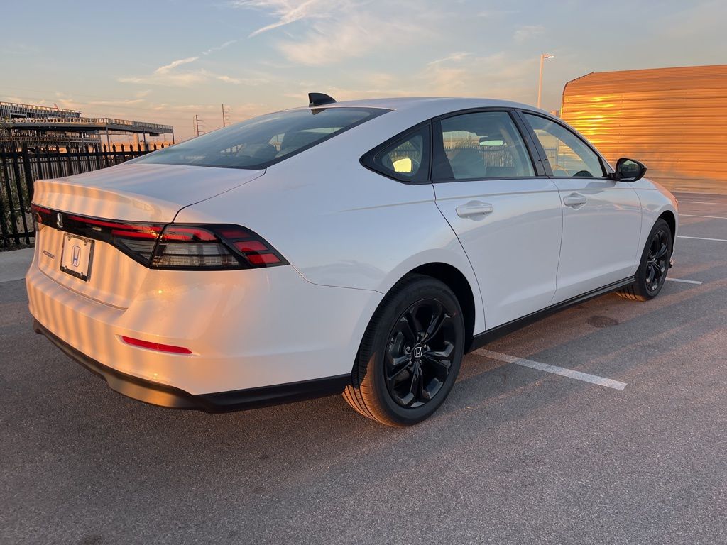 Thumbnail: 2025 Honda Accord - 3