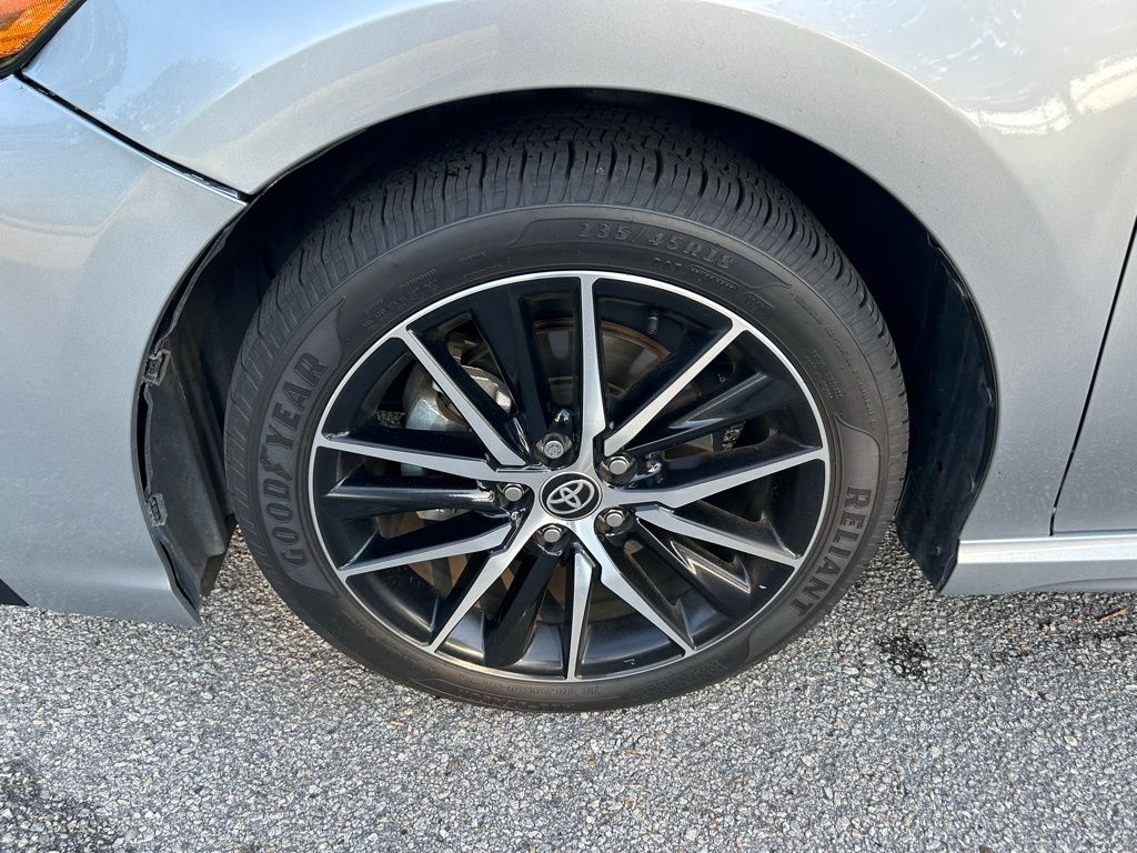 Thumbnail: 2024 Toyota Camry - 9