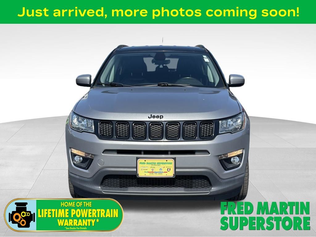 Billet Silver Metallic Clearcoat 2018 Jeep Compass Altitude 4WD SUV / Crossover Four-Wheel Drive 9-Speed Automatic