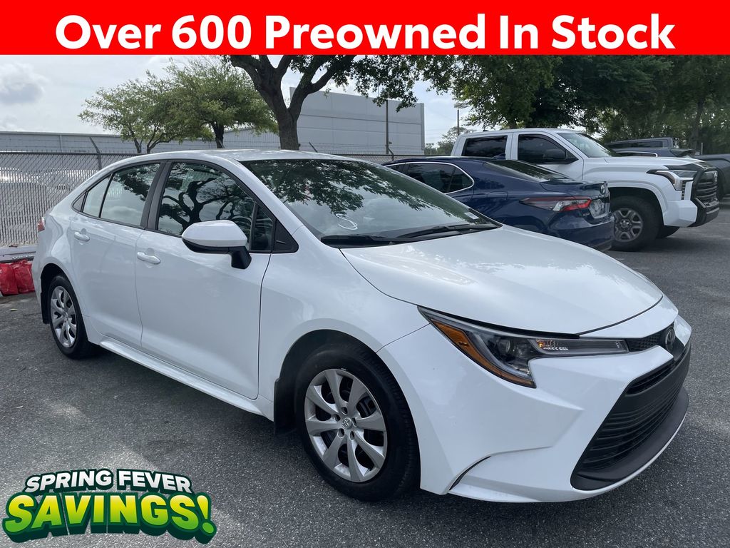 2025 Toyota Corolla LE