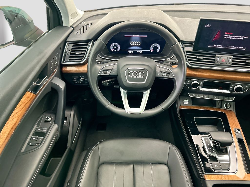 Thumbnail: 2023 Audi Q5 - 10