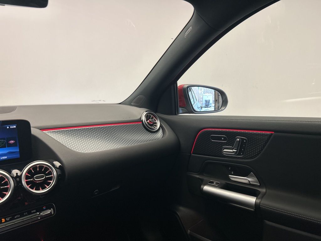 Thumbnail: 2025 Mercedes-Benz GLA - 25