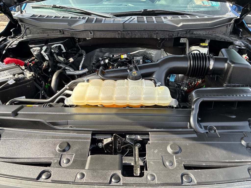 2023 Ford F-150 XLT - 9