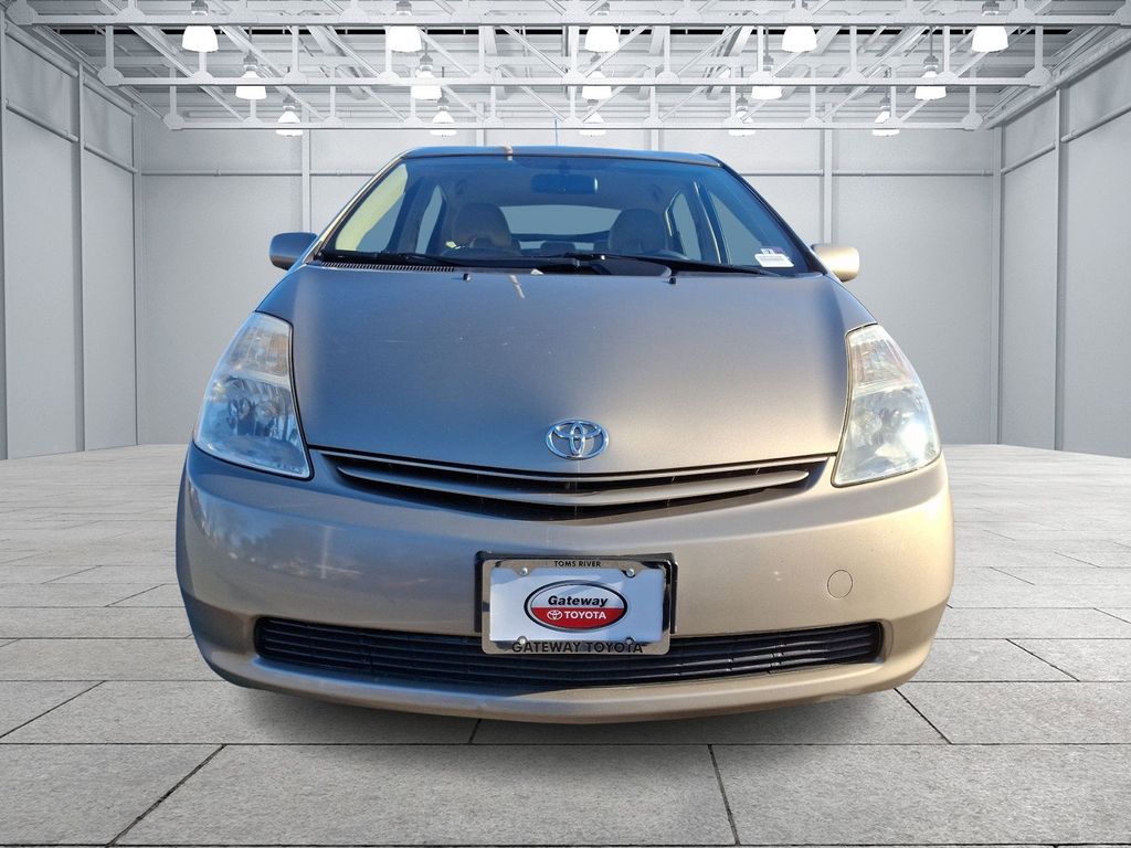 2004 Toyota Prius  2