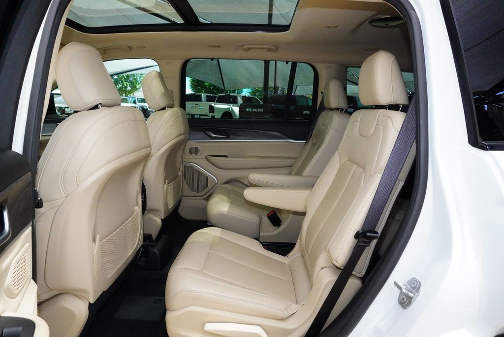 Used Car 2021 Jeep Grand Cherokee L  Limited For Sale Under $30,000 In Weatherford, Texas