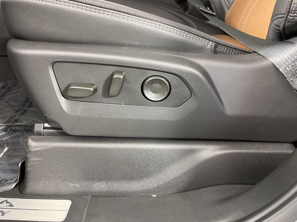 2025 Chevrolet Silverado 2500 High Country 24