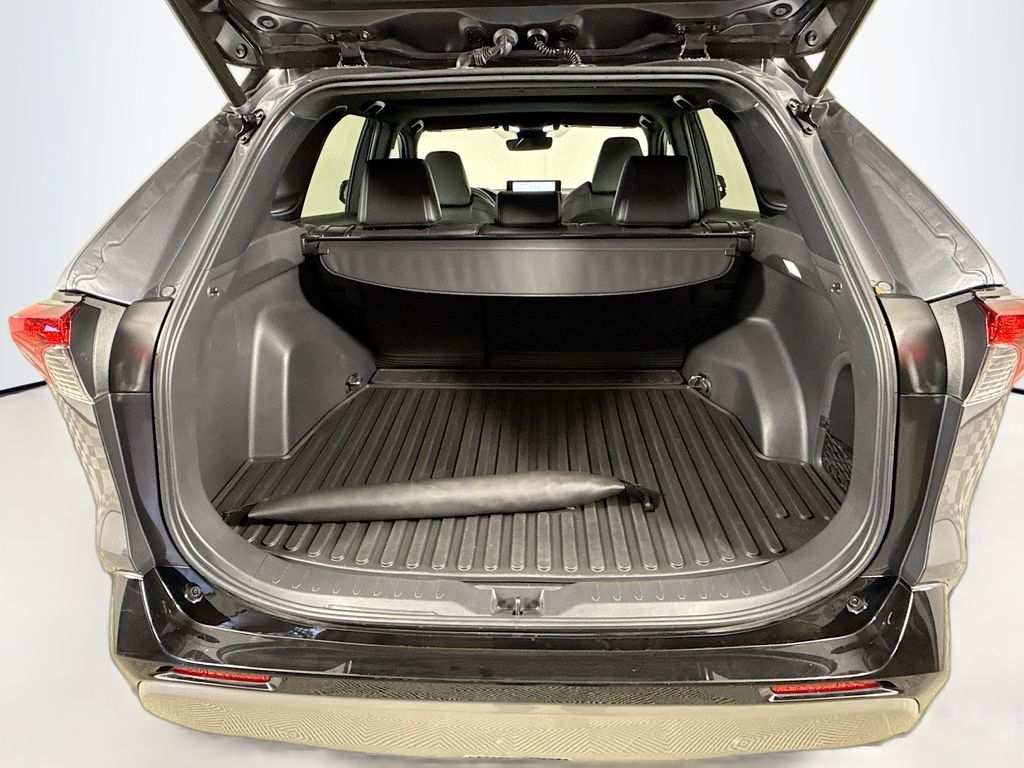 Thumbnail: 2023 Toyota RAV4 - 27