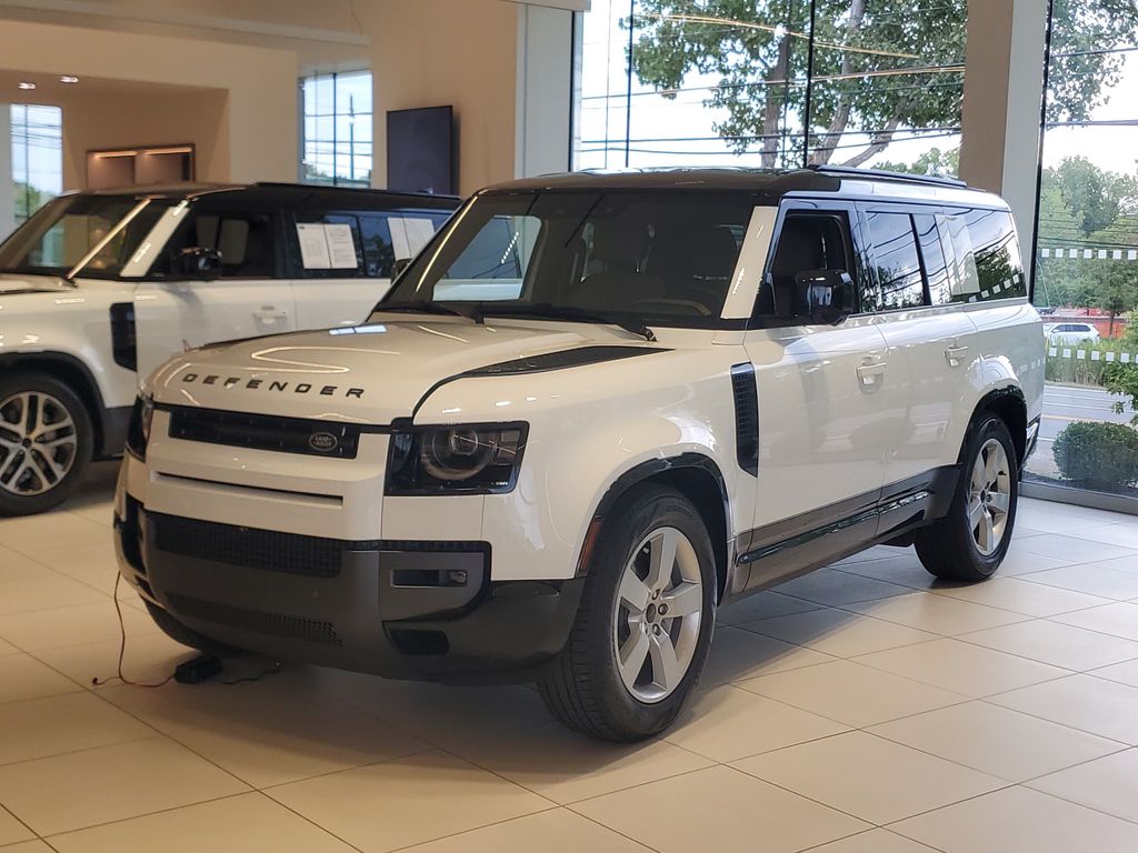 2026 Land Rover Defender 130 P400 X-Dynamic SE AWD