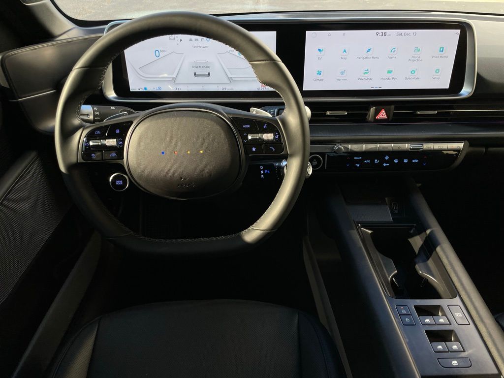 Thumbnail: 2023 Hyundai Ioniq 6 - 11