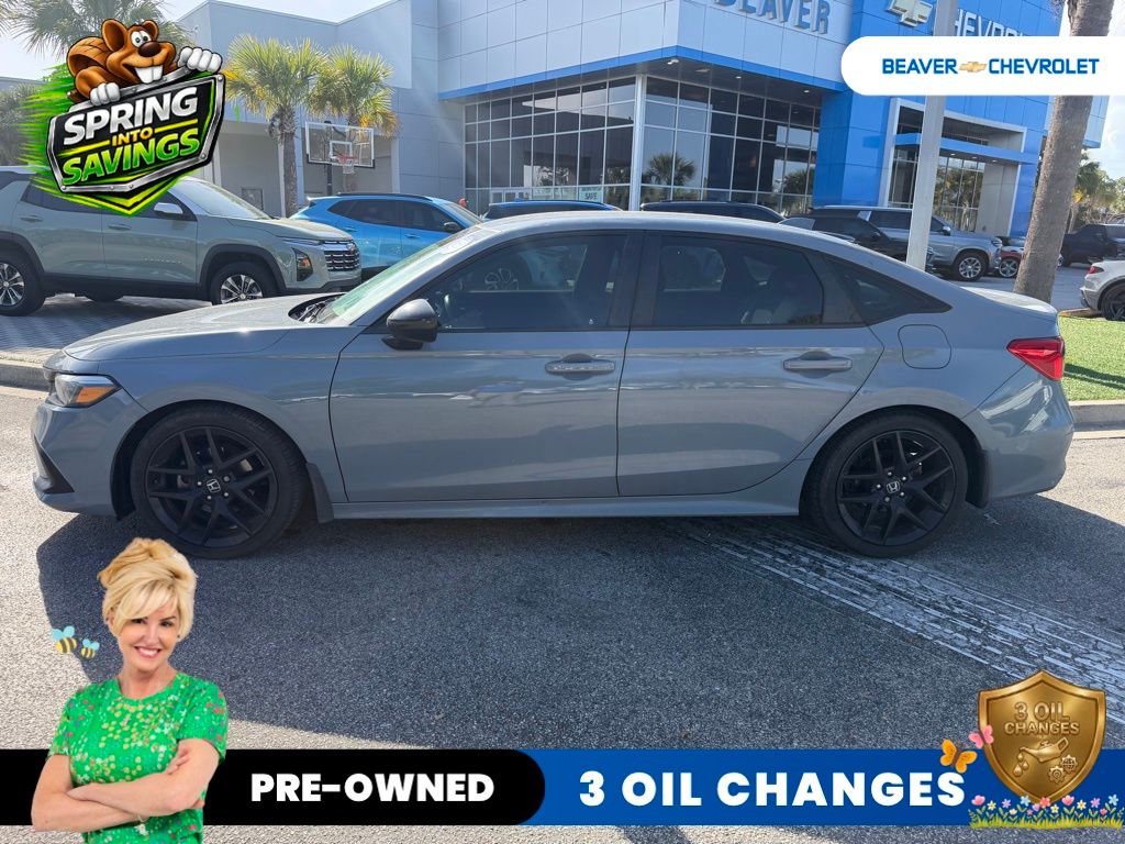 View vehicle photo 7