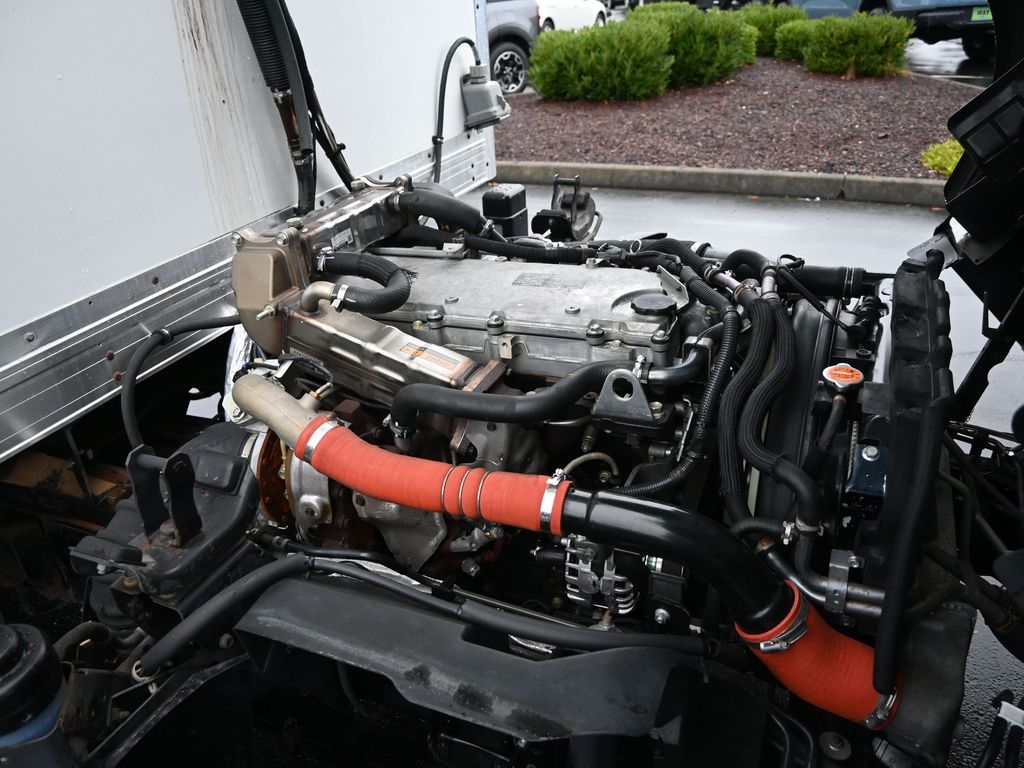 2016 Isuzu DSL REG AT 