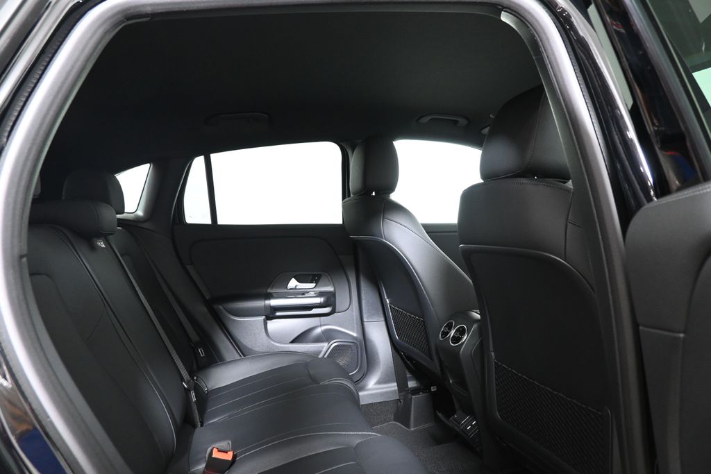 Thumbnail: 2025 Mercedes-Benz GLA - 20