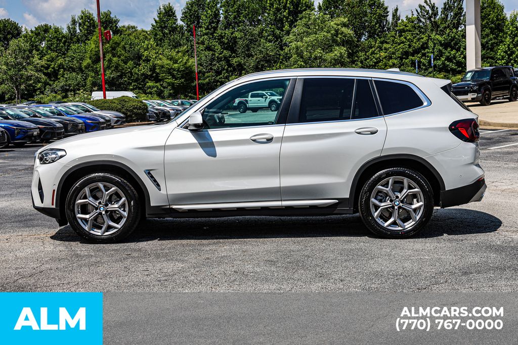 Used 2023 White BMW sDrive30i image 9