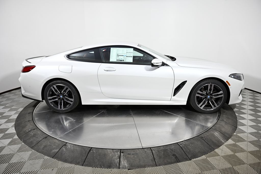 2025 BMW 8 Series 840i 6