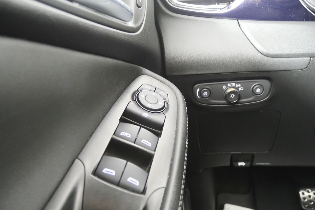 Thumbnail: 2023 Buick Encore GX - 17