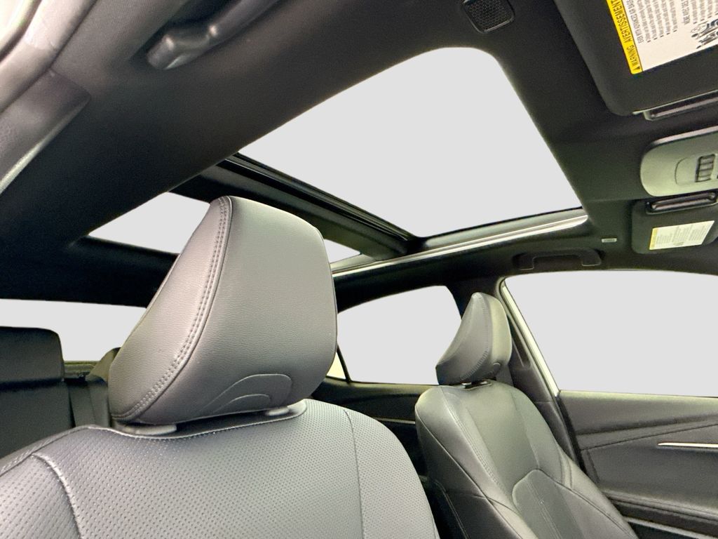 Thumbnail: 2025 Toyota Camry - 16
