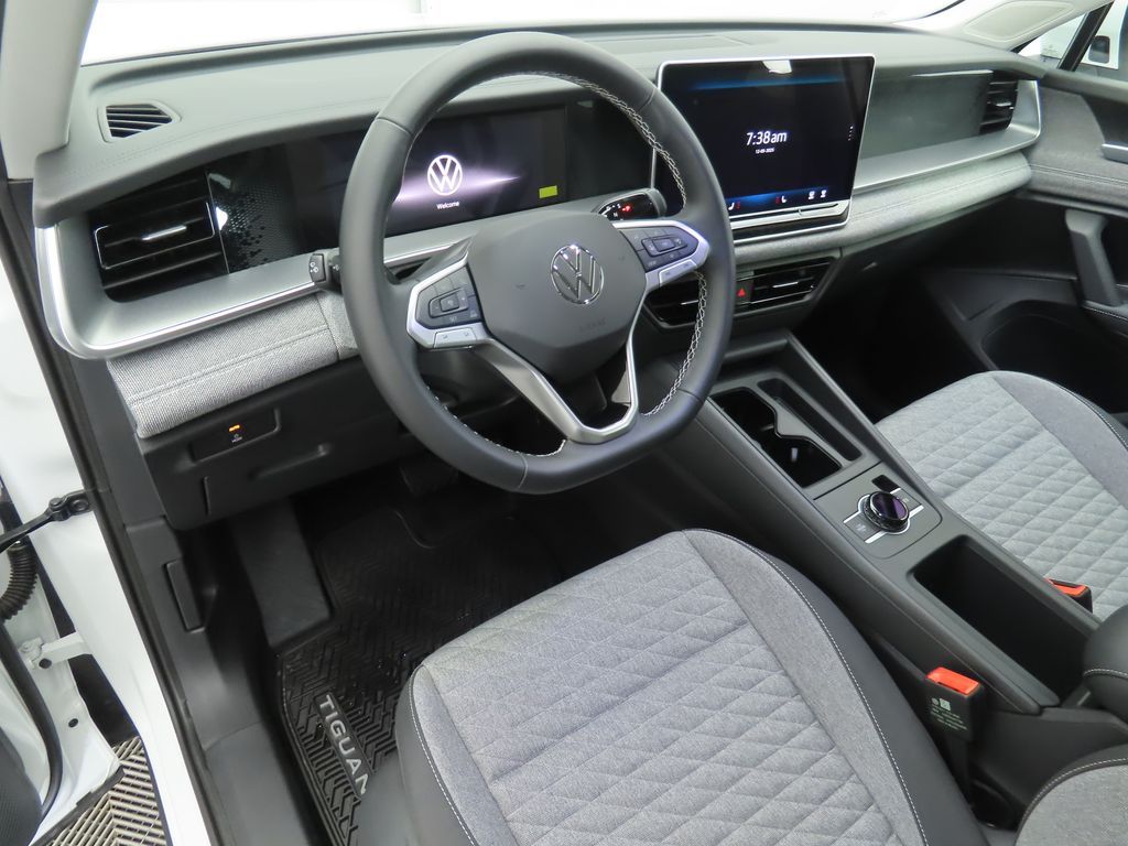 Thumbnail: 2026 Volkswagen Tiguan - 9