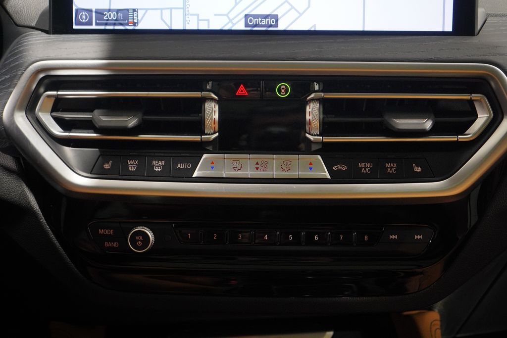 Thumbnail: 2023 BMW X4 - 13