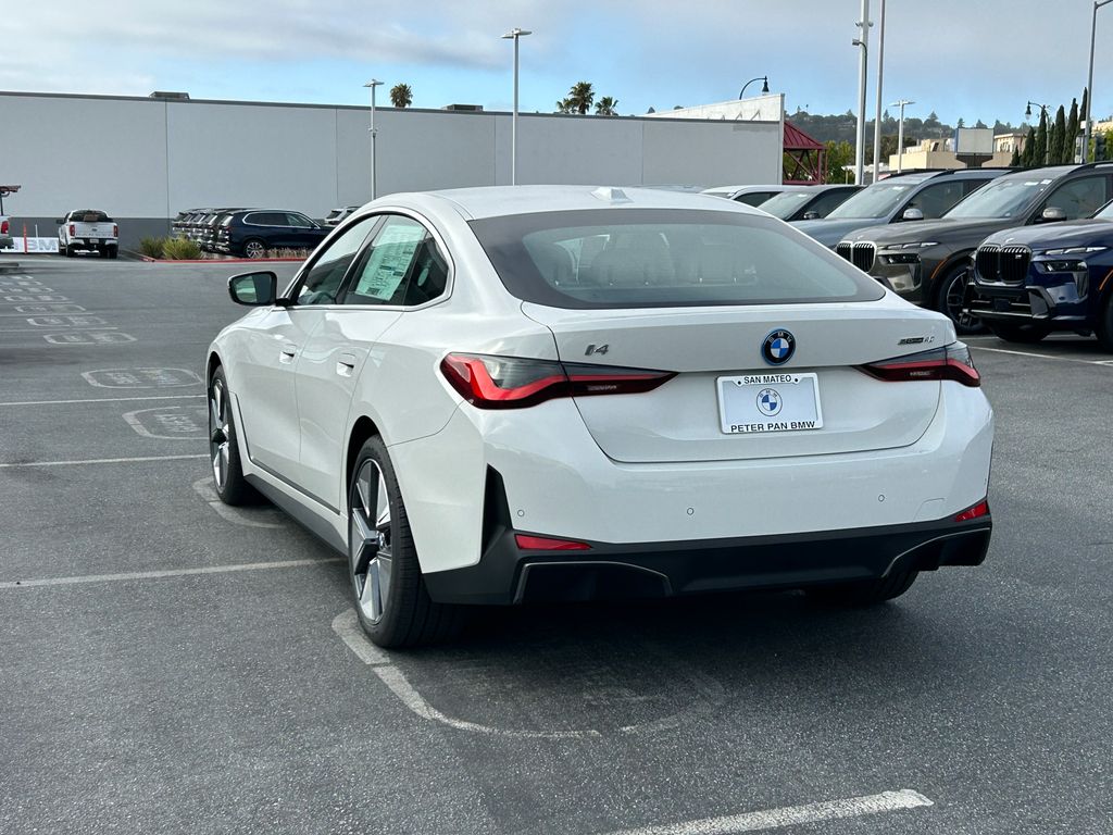 Thumbnail: 2025 BMW i4 - 3