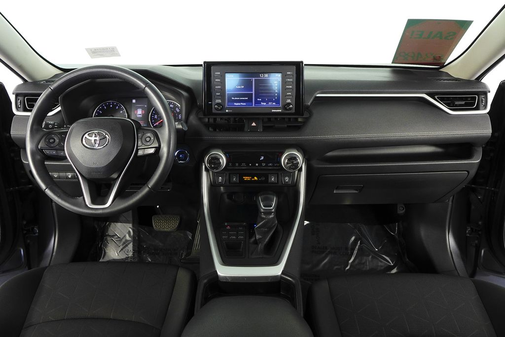 Thumbnail: 2020 Toyota RAV4 - 25
