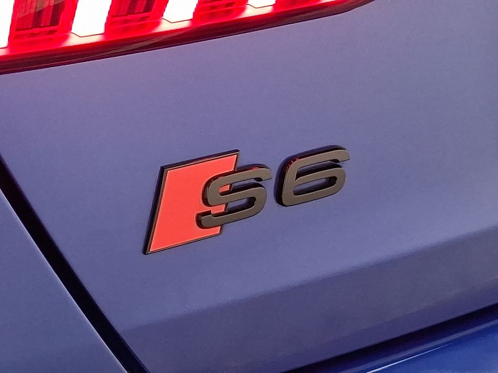 Thumbnail: 2023 Audi S6 - 29