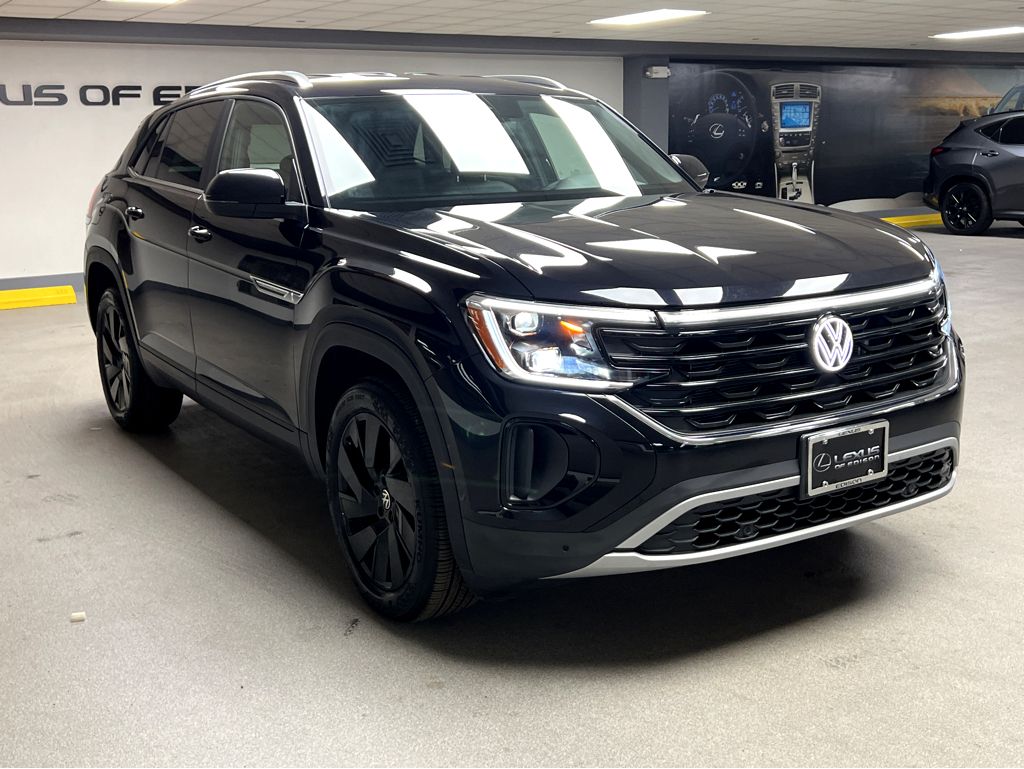 2025 Volkswagen Atlas Cross Sport SE 4Motion with Technology