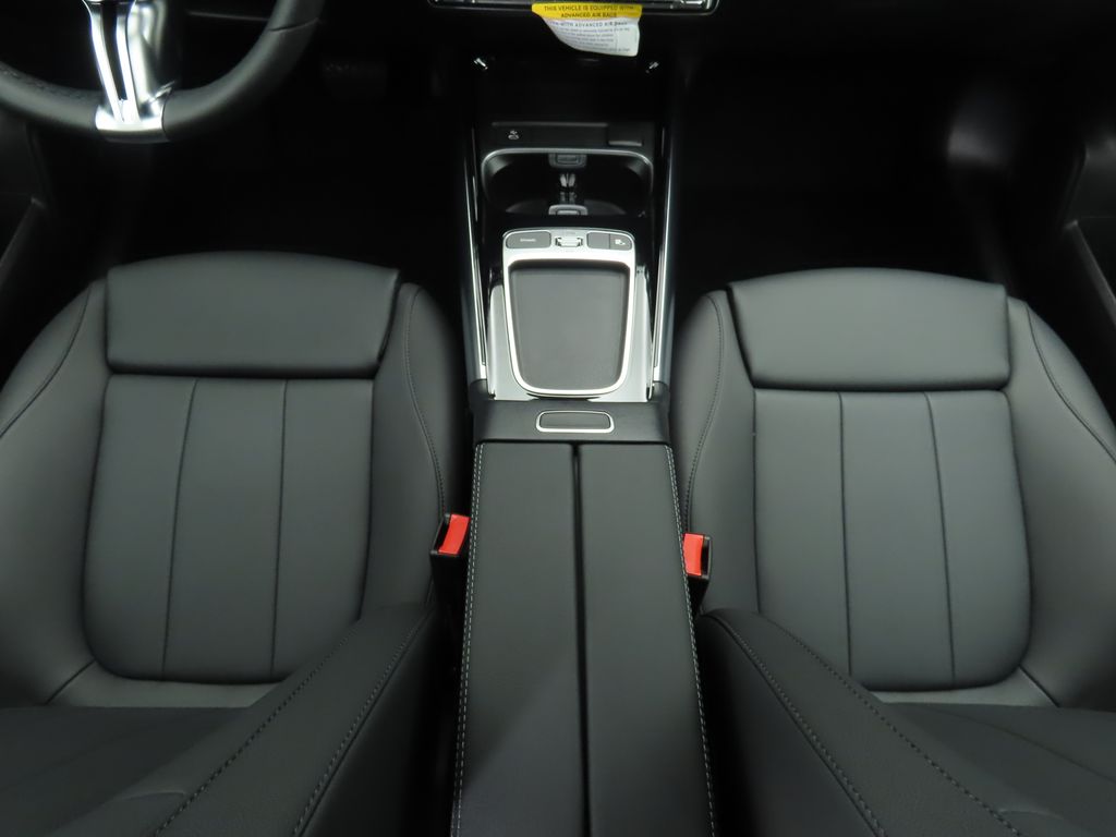 Thumbnail: 2025 Mercedes-Benz GLA - 17