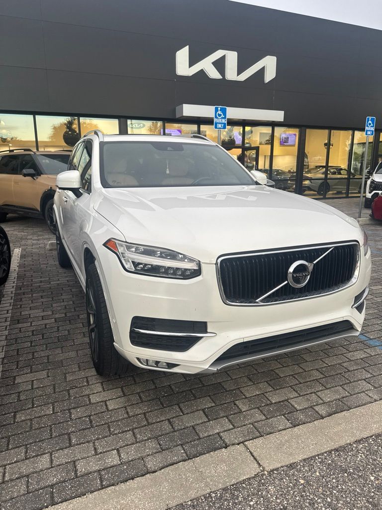 Ice White 2018 Volvo XC90 SUV / Crossover All-Wheel Drive Automatic