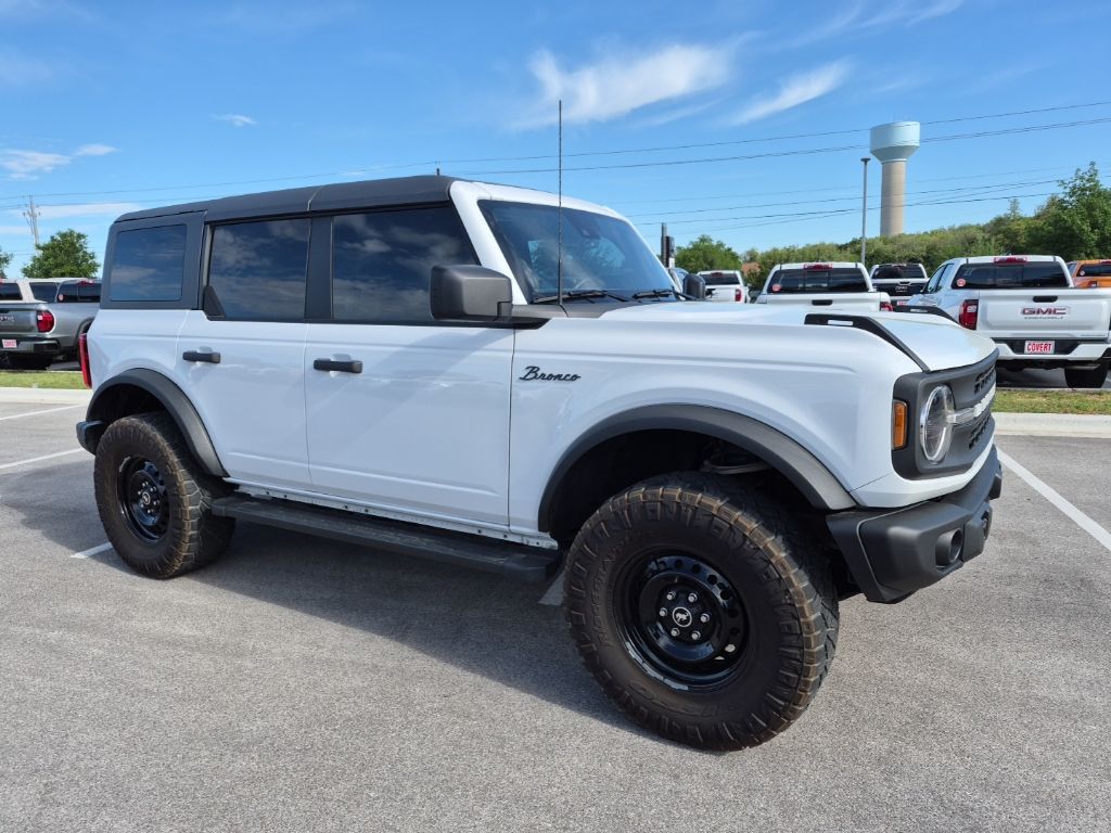 Used Car 2022 Ford Bronco  Black Diamond For Sale Under $35,000 In Austin, Texas