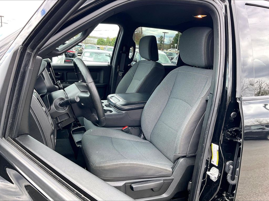 2024 Ram 2500 — photo 9