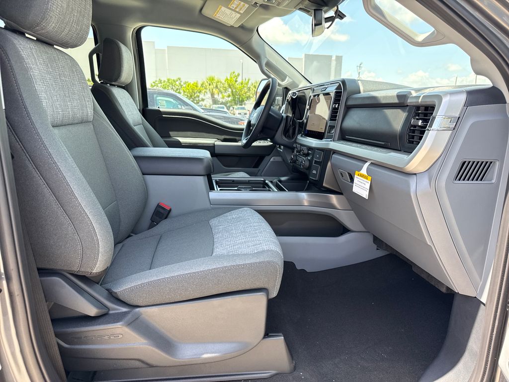 New 2026 Gray Ford XLT image 22