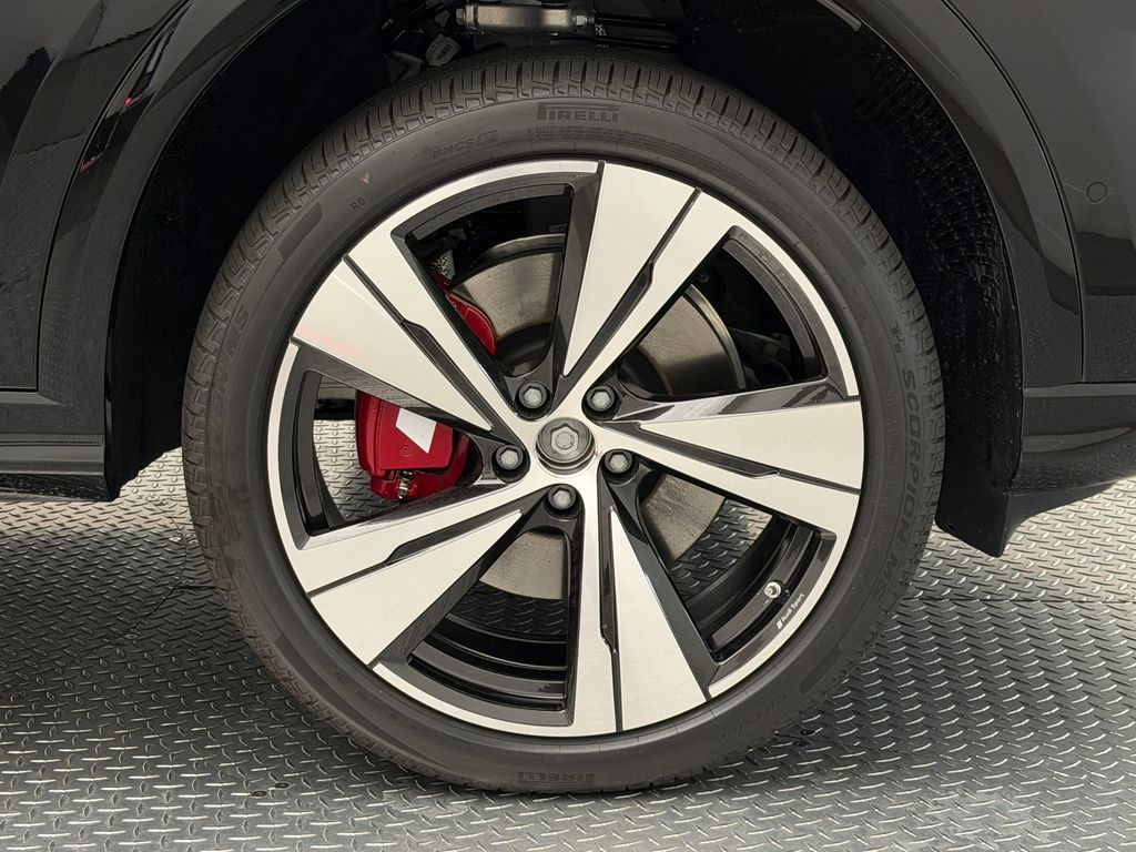 Thumbnail: 2026 Audi SQ5 - 12